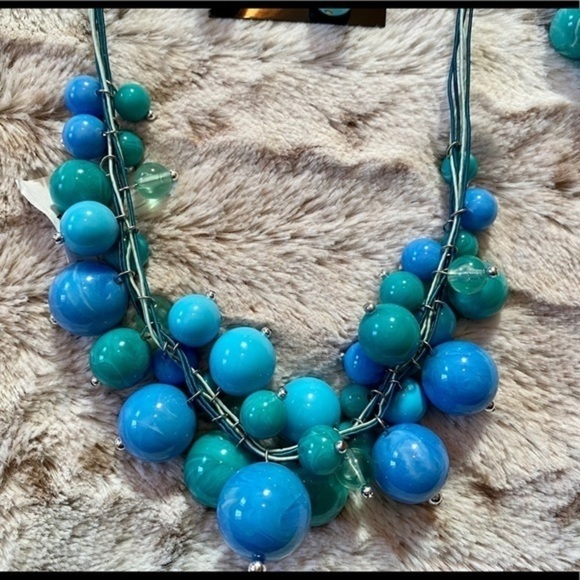 NWT Set of 2 Blue Baubles Bracelet and Necklace - Picture 2 of 6